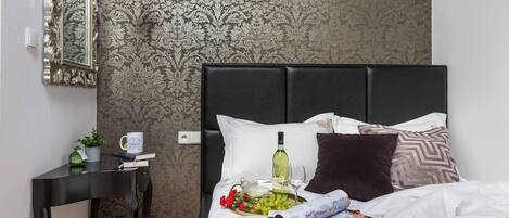 Iron/ironing board, free WiFi