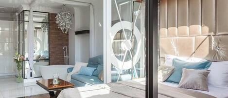 Iron/ironing board, free WiFi