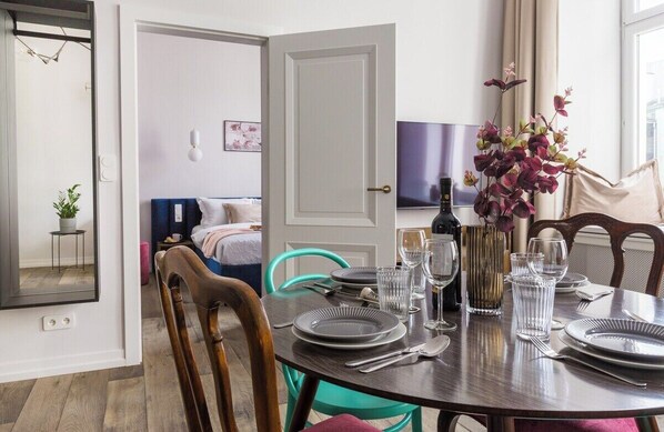 Dining - Blue Suede apartment (Kraków – Old Town)