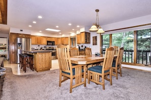 Dining - Stepaway Vacation Rentals- Whitewoods Cove (St Germain)