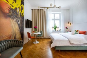 Iron/ironing board, free WiFi