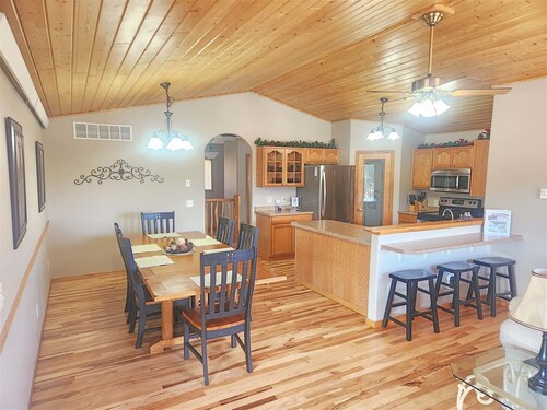 Iron Horse Lookout  | 3 Bed, 2 Bath