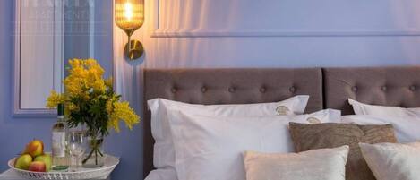 Iron/ironing board, free WiFi, bed sheets