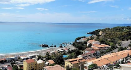Panoramic ocean and mountain views town house Scalea, Calabria- sleep 7.