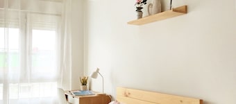 Entre Olas y Calles con Parking Gratis by Wehomes