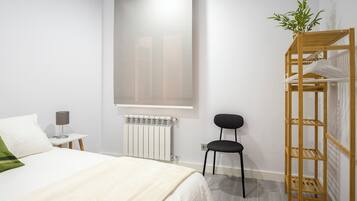 3 dormitoris, planxa i posts de planxar i wifi