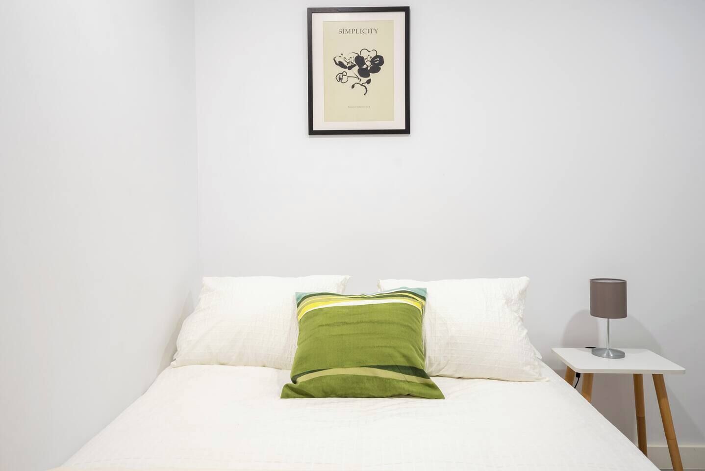 3 bedrooms, iron/ironing board, WiFi (free), bed sheets