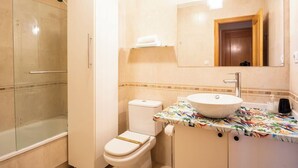 Bathroom - Apartamento en Entrambasaguas Centro (Entrambasaguas)