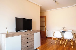 Dining - Apartamento en Entrambasaguas Centro (Entrambasaguas)