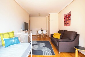 TV - Apartamento en Entrambasaguas Centro (Entrambasaguas)