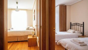 2 chambres, bureau, fer et planche Ă repasser, Wi-Fi