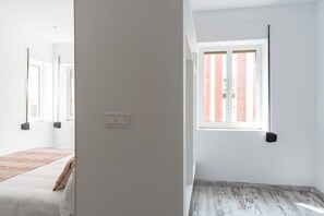 4 dormitorios, tabla de planchar con plancha, wifi
