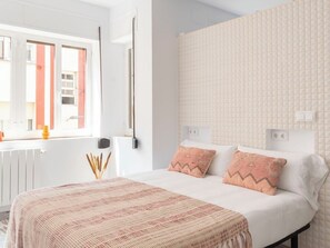 4 dormitorios, tabla de planchar con plancha, wifi