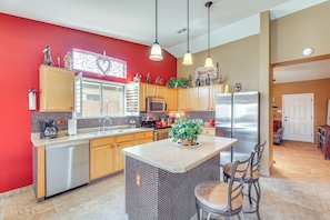 House (3 Bedrooms) | Interior