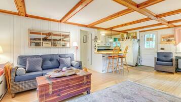 Cottage (3 Bedrooms) | Interior