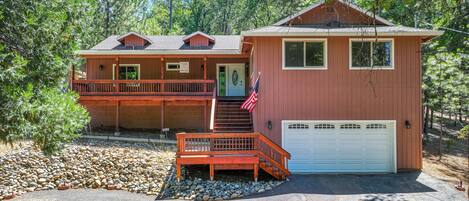 House (4 Bedrooms) | Front of property