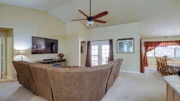 House (4 Bedrooms) | Interior