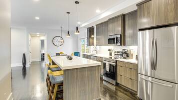 Rumah (5 Bedrooms) | Interior