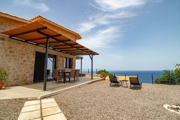 The terrace of Azure Breeze villa