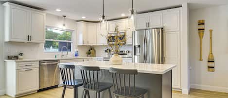 House (3 Bedrooms) | Interior