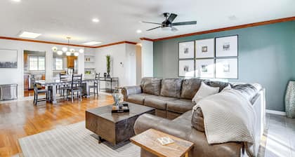 Walk to Paradise Hills Golf Course: Condo w/ Patio