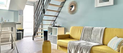 Loft 2 | Living area | TV