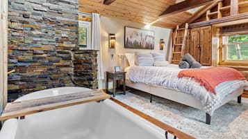 4 bedrooms, desk, iron/ironing board, travel cot