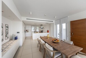 5 bedrooms