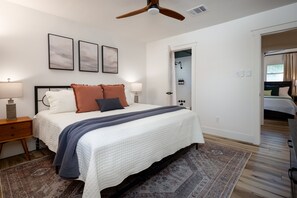 5 bedrooms, desk, iron/ironing board, travel cot