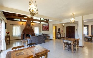 Reception - Hilltop Chalés Gramado (Gramado)