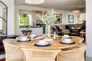 Villa | 3 bedrooms, desk, Internet - Camps Bay Family Holiday Home Sunset Sanctuary (Cape Town)