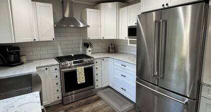 Charming 3-bedroom house in Downtown Traverse City