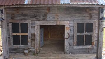 Room, 1 Bedroom | Exterior detail