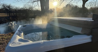 Dazeoff Too - Pet Friendly Suite 1 Bedroom Hotel Room by The Lodges at Fossil Creek