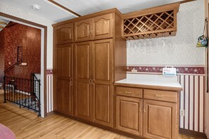 House, 3 Bedrooms | Interior