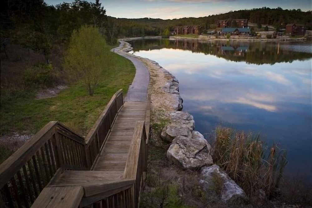 Sbl103a -magnolia Moon 1 Bedroom Cabin - Marvel Cave, MO