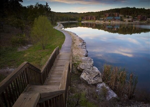 Cabin, 1 Bedroom | Property grounds - Sbl103a -magnolia Moon 1 Bedroom Cabin (Reeds Spring)