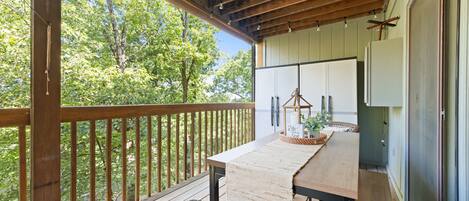 Condo, 2 Bedrooms | Outdoor dining
