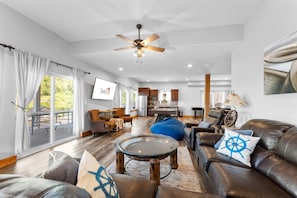 House, Multiple Bedrooms | Living area