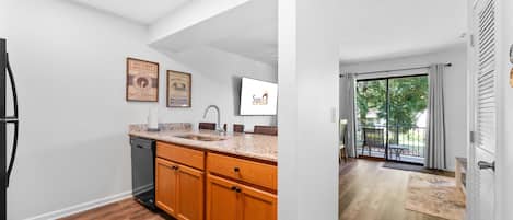 Condo, 1 Bedroom | Interior