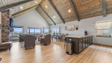 Cottage, 4 kamar tidur | Interior