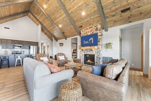 Cottage, 4 Bedrooms | Living area - Sum-111 Lincoln Log Lookout 4 Bedroom Home (Branson)