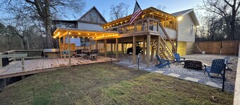 Beautiful Waterfront Camp