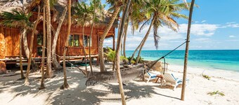 Amazing ECO Palapa at Private Beach in Sian Kaan.