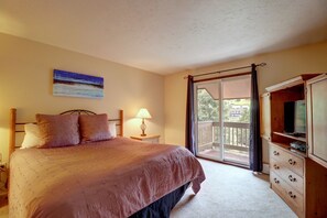 Condo, 2 Bedrooms | 2 bedrooms, laptop workspace, free WiFi