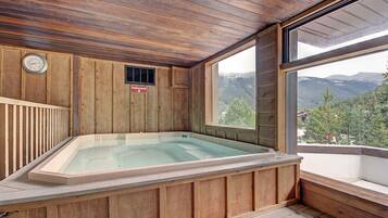 Room, 1 Bedroom | Interior