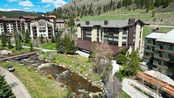 Condo, 2 Bedrooms | Exterior