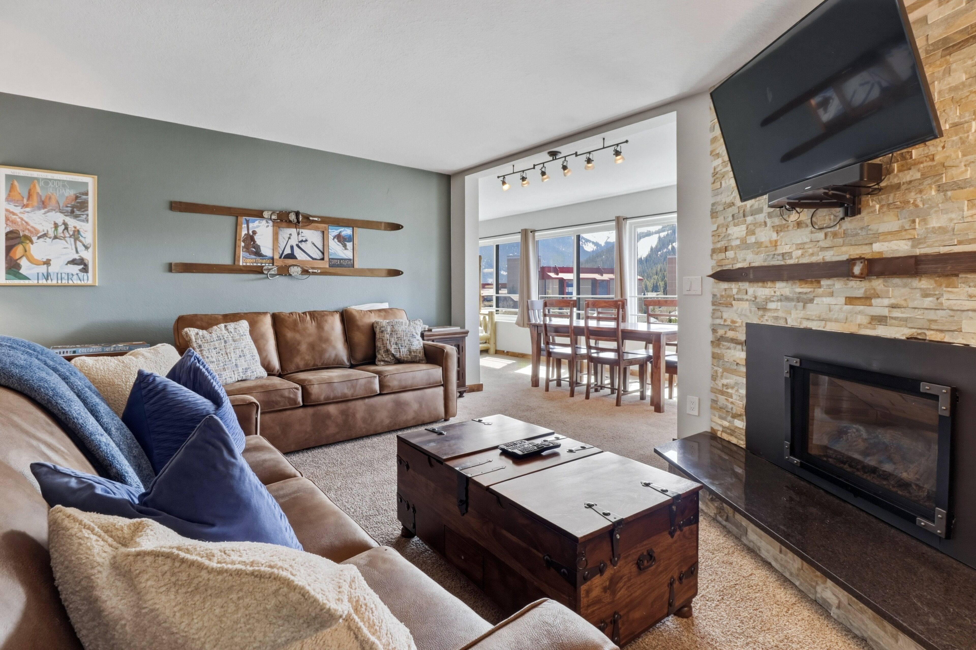 Condo, 2 Bedrooms | Living area | Smart TV