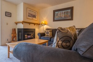 Condo, 1 Bedroom | Living area | Smart TV