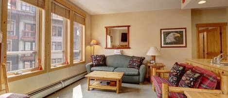 Apartamento, 2 habitaciones | Zona de estar